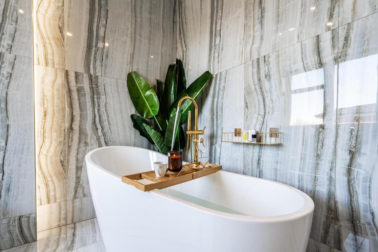 Serenity Prague Villa With Garden Jacuzzi المظهر الخارجي الصورة