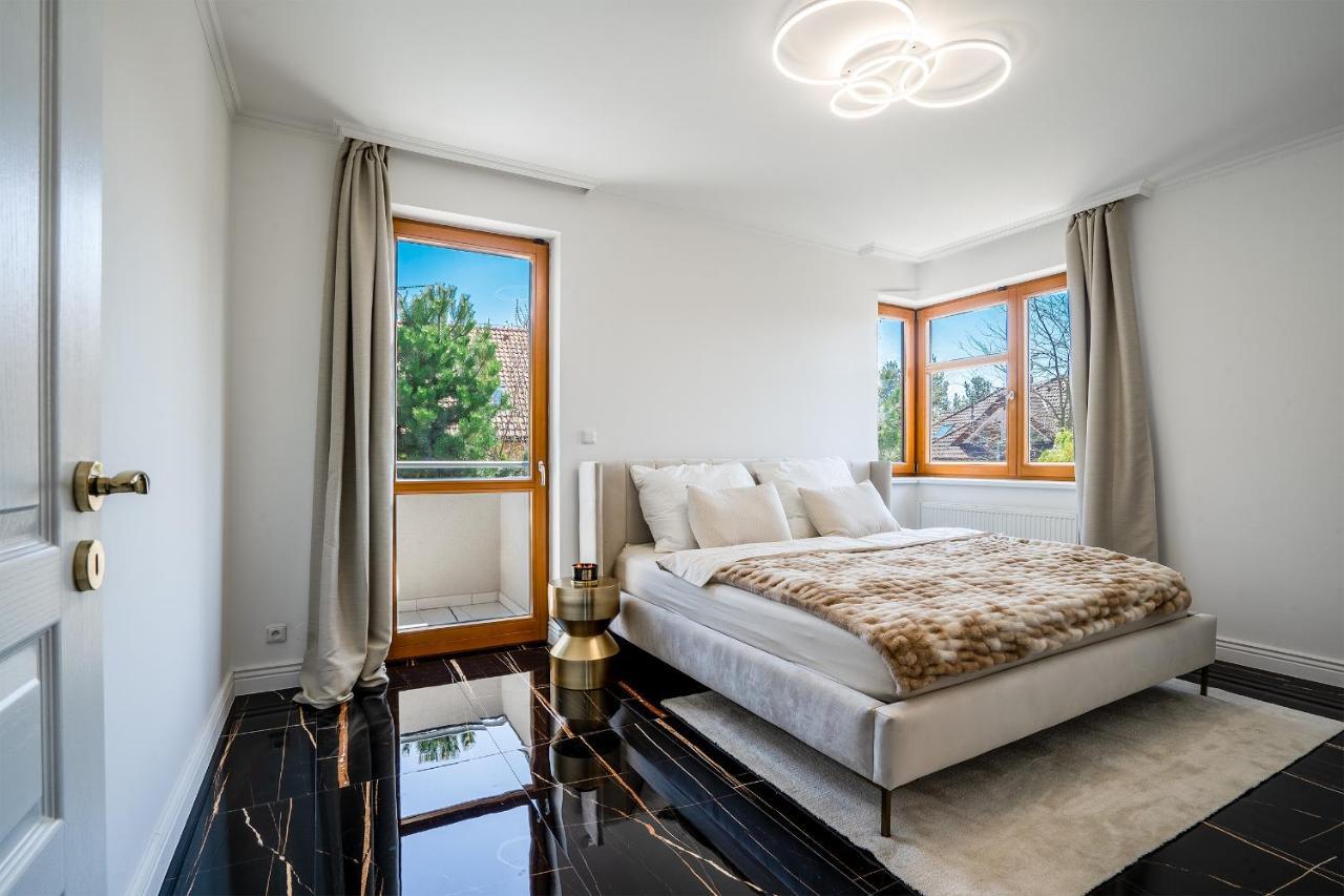 Serenity Prague Villa With Garden Jacuzzi المظهر الخارجي الصورة