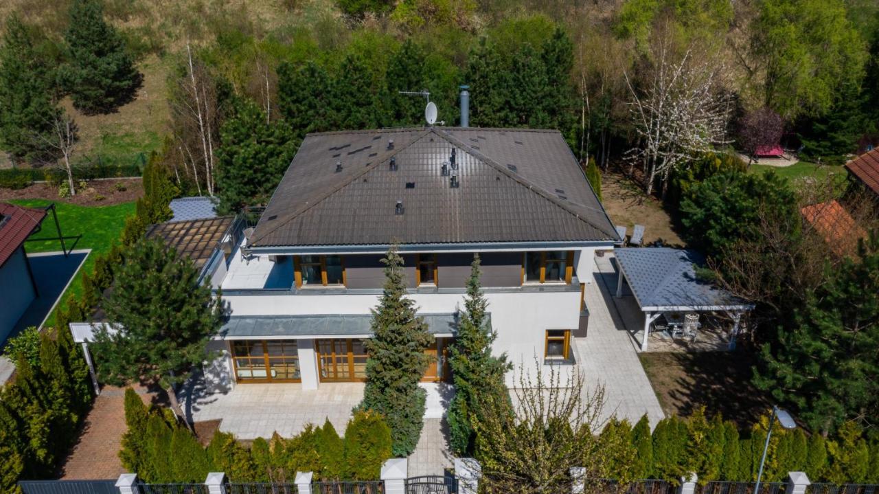 Serenity Prague Villa With Garden Jacuzzi المظهر الخارجي الصورة