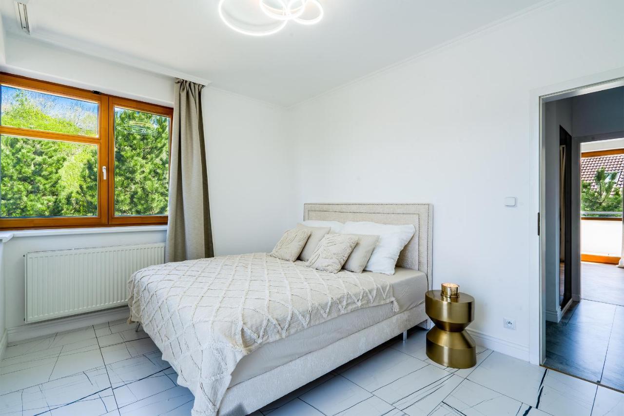Serenity Prague Villa With Garden Jacuzzi المظهر الخارجي الصورة
