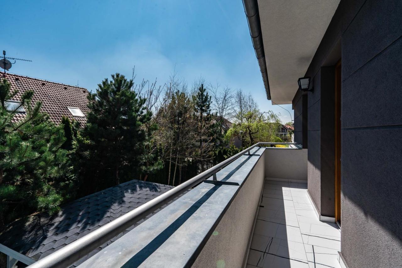 Serenity Prague Villa With Garden Jacuzzi المظهر الخارجي الصورة