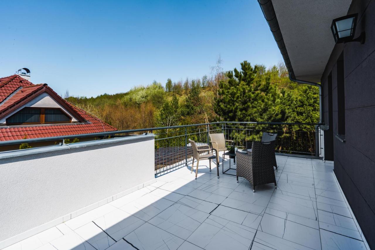Serenity Prague Villa With Garden Jacuzzi المظهر الخارجي الصورة